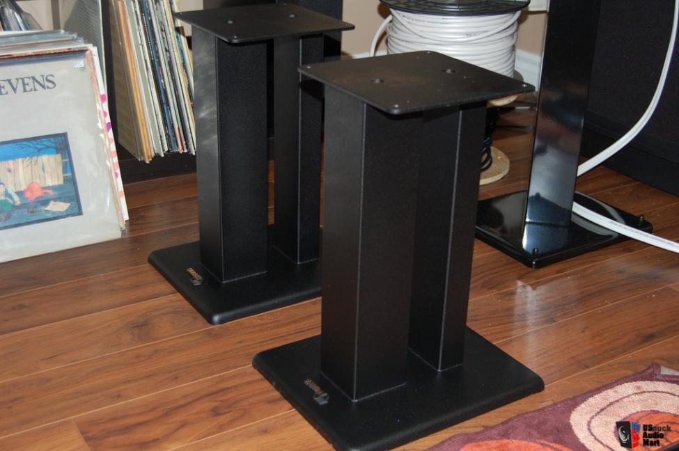 944385-target-audio-hr40-uk-16-fully-welded-speaker-stands.jpg