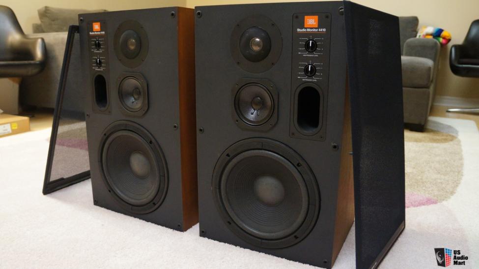 948840-jbl-4410-studio-monitors-speakers.jpg