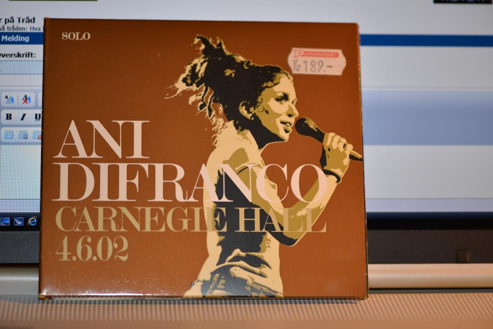 Ani Difranco. Carnegie Hall. 4.6.02 001.jpg