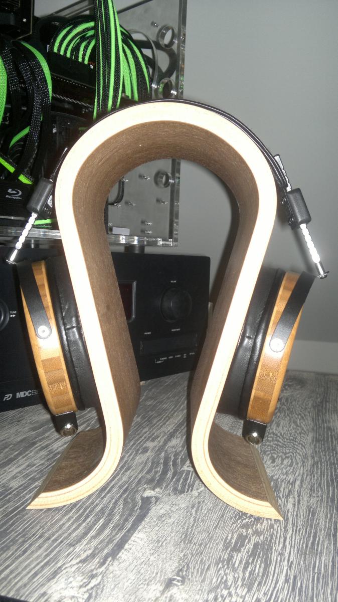 Audeze LCD2_forlengerstag_forfra.jpg