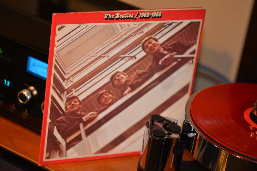 Beatles. Red Album 001.jpg