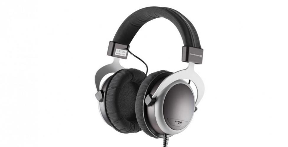 beyerdynamic_T70_3c1-990x505.jpg