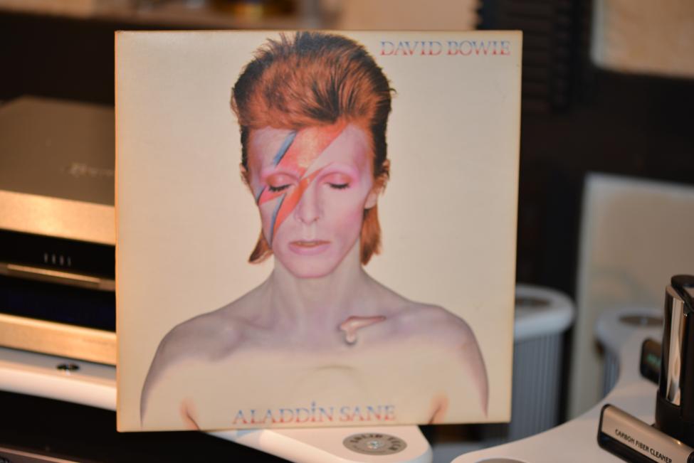 Bowie. Aladdin Sane 001.jpg