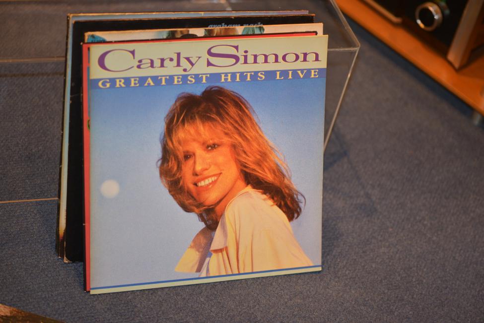 Carly Simon Greatest Hits 1987 001.jpg