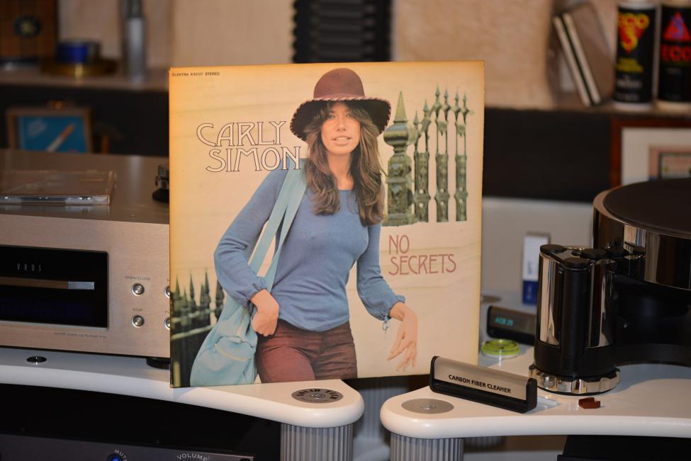 Carly Simon. No Secrets. 1972 001.jpg