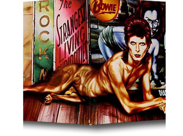 david-bowie---diamond-dogs-1448473449-view-0.jpg