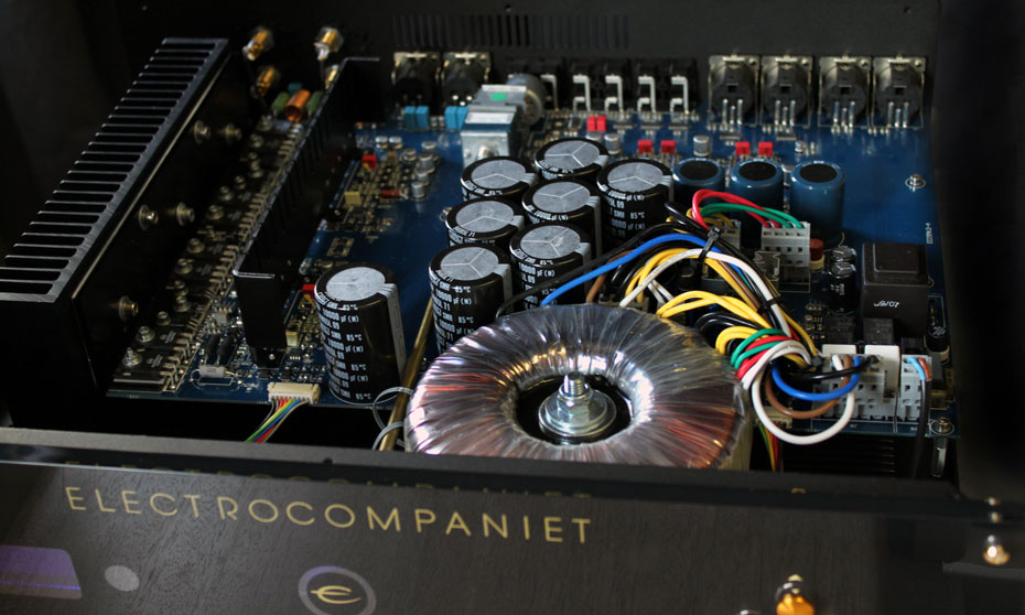 ElectrocompanietECI5MkII-3.jpg