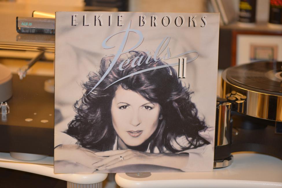 Elkie Brooks synger coverlåter. 1982 001.jpg