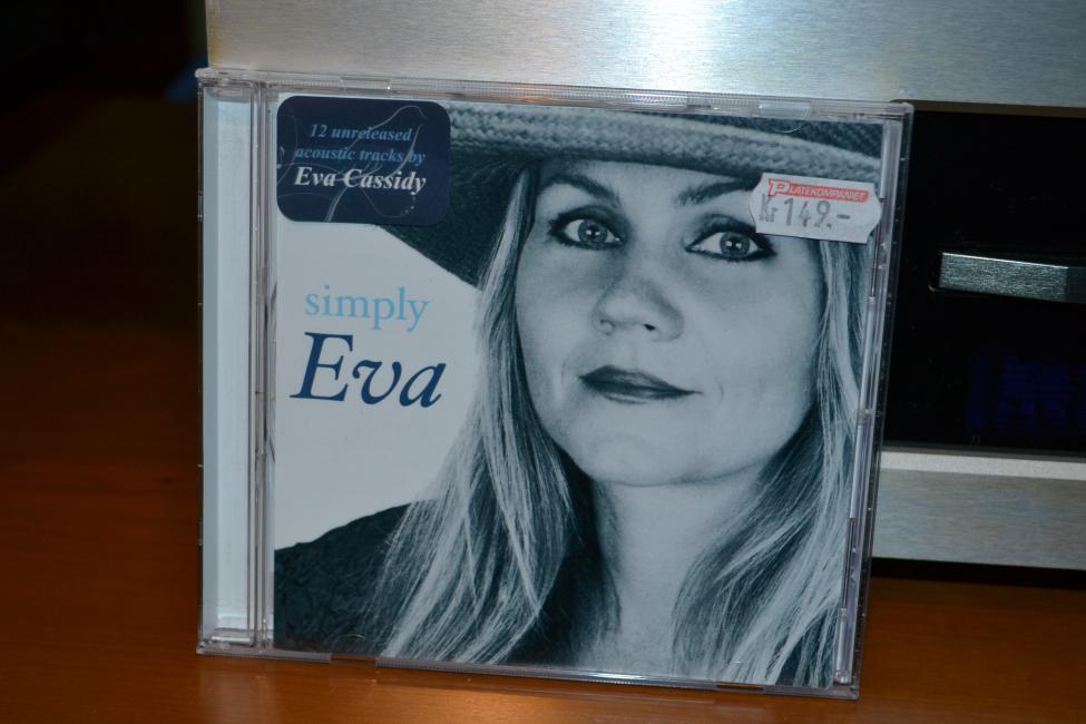 Eva Cassidy. Simply Eva 001.jpg