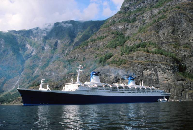 fjords84_800x537.jpg