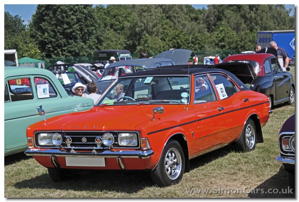 Ford Cortina 2000 E front.jpg