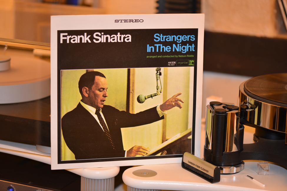 Frank Sinatra. Strangers In The Night 001.jpg