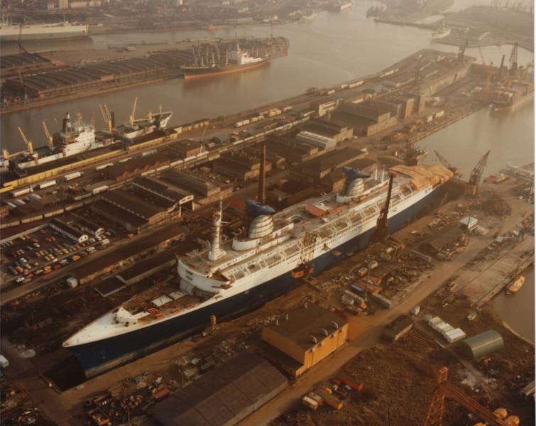 GermanyDrydock_755x600.jpg