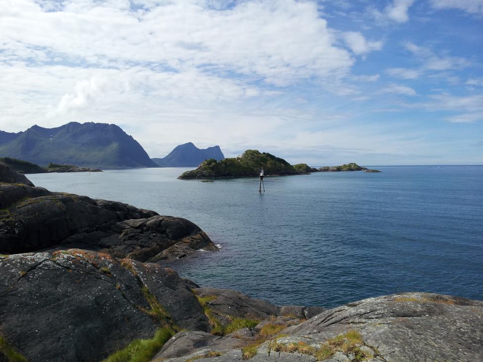 Hamn i Senja i retning Gryllefjord.jpg