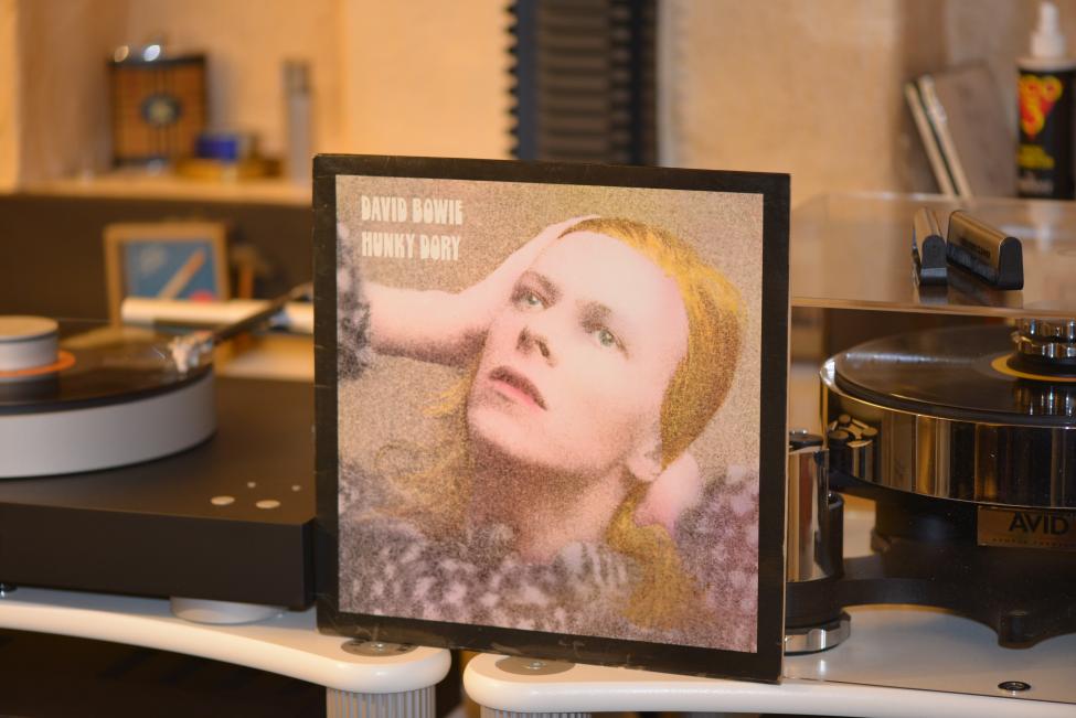 Hunky dory.1971 001.jpg