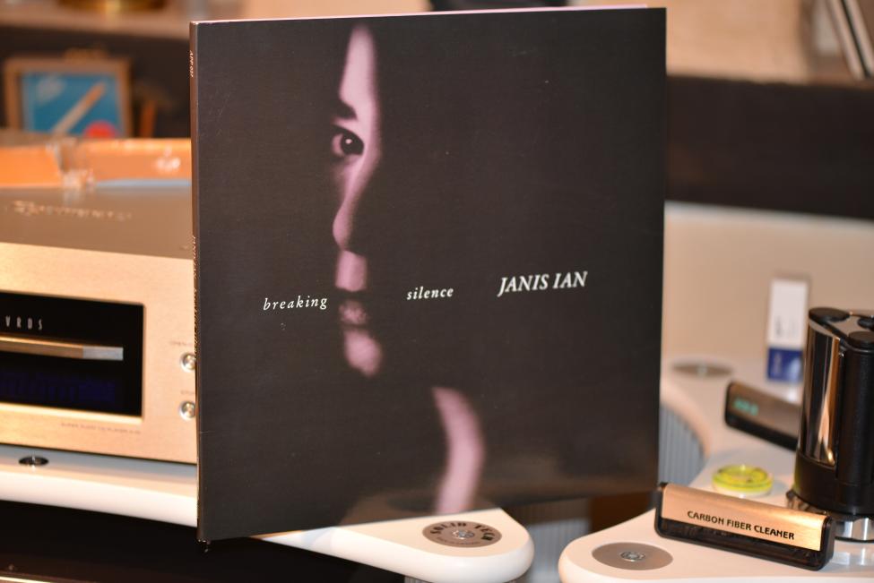 Janis Ian. Breaking silence 001.jpg