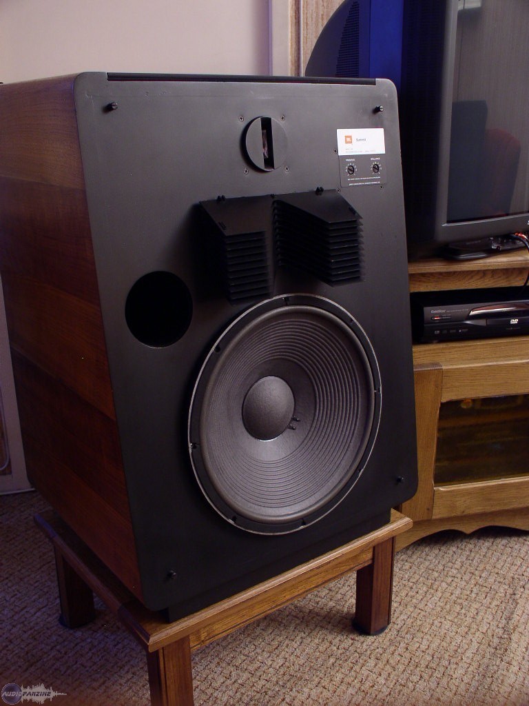 jbl-l300.jpg