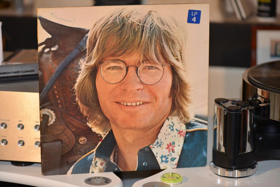 John Denver. Windsong. 1975 001.jpg