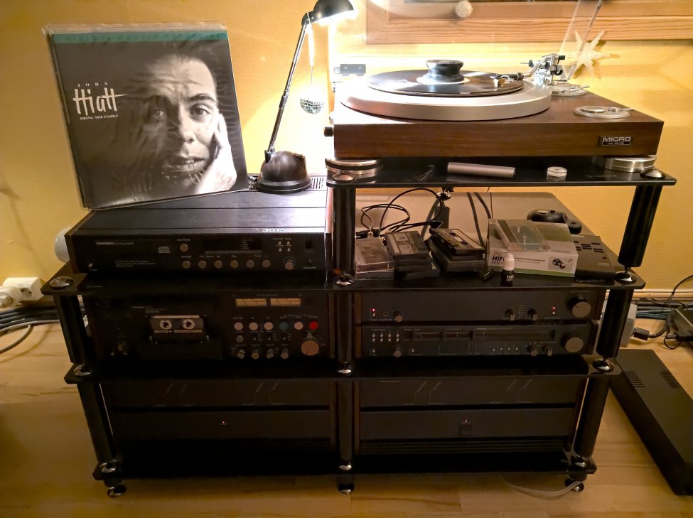 John Hiatt-Bring The Family MFSL.jpg