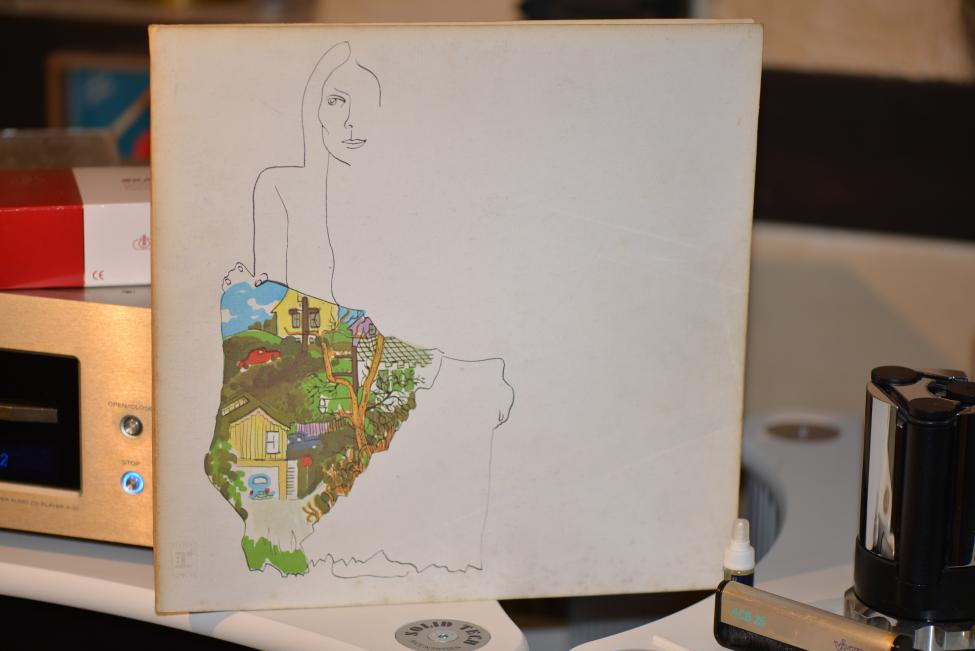 Joni mitchell. Ladies Of The Canyon. 1966 69 001.jpg