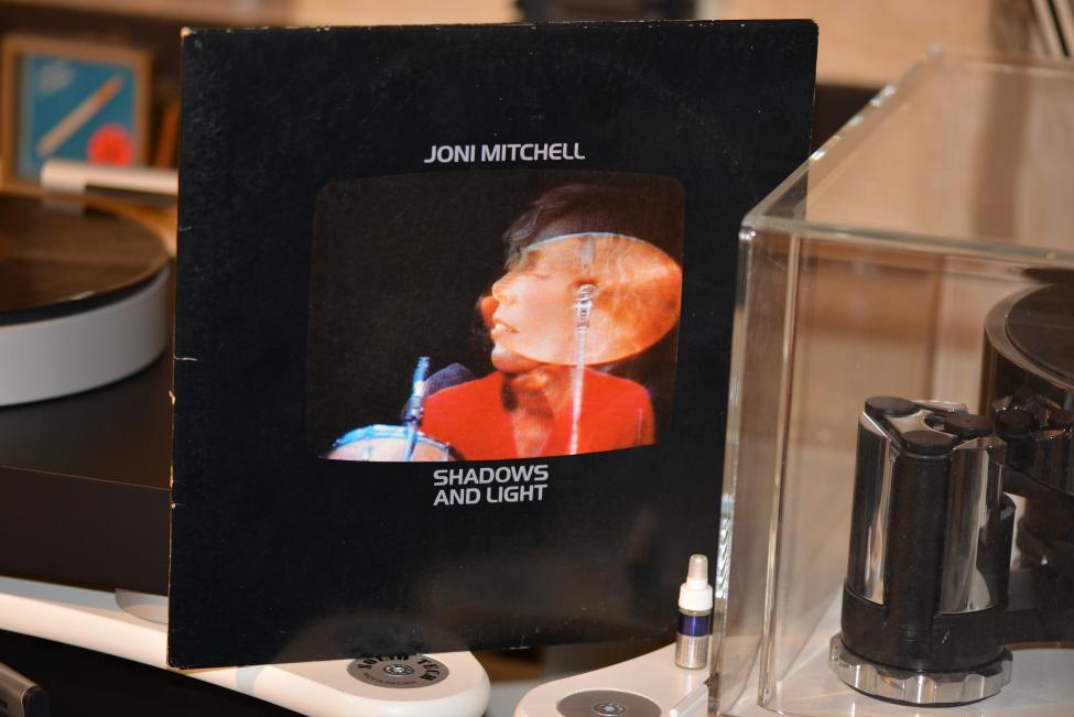 Joni Mitchell. Shadows & Light. 1980 001.jpg