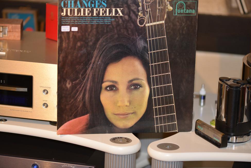 Julie Felix. Changes. 1966 001.jpg