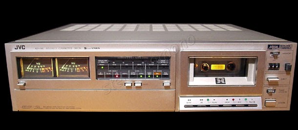 jvc kd-a8 closed.jpg