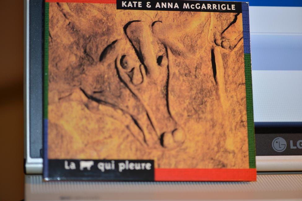 Kate & Anna McGarrigle. La vacche qui pleure 002.jpg