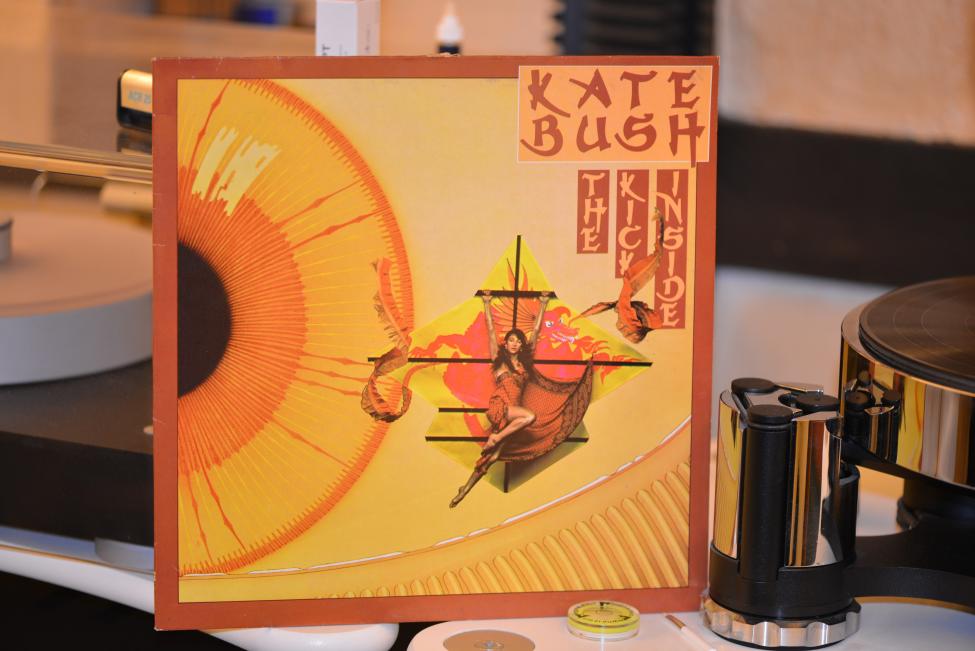 Kate Bush. The Kicck Inside. 1978 001.jpg
