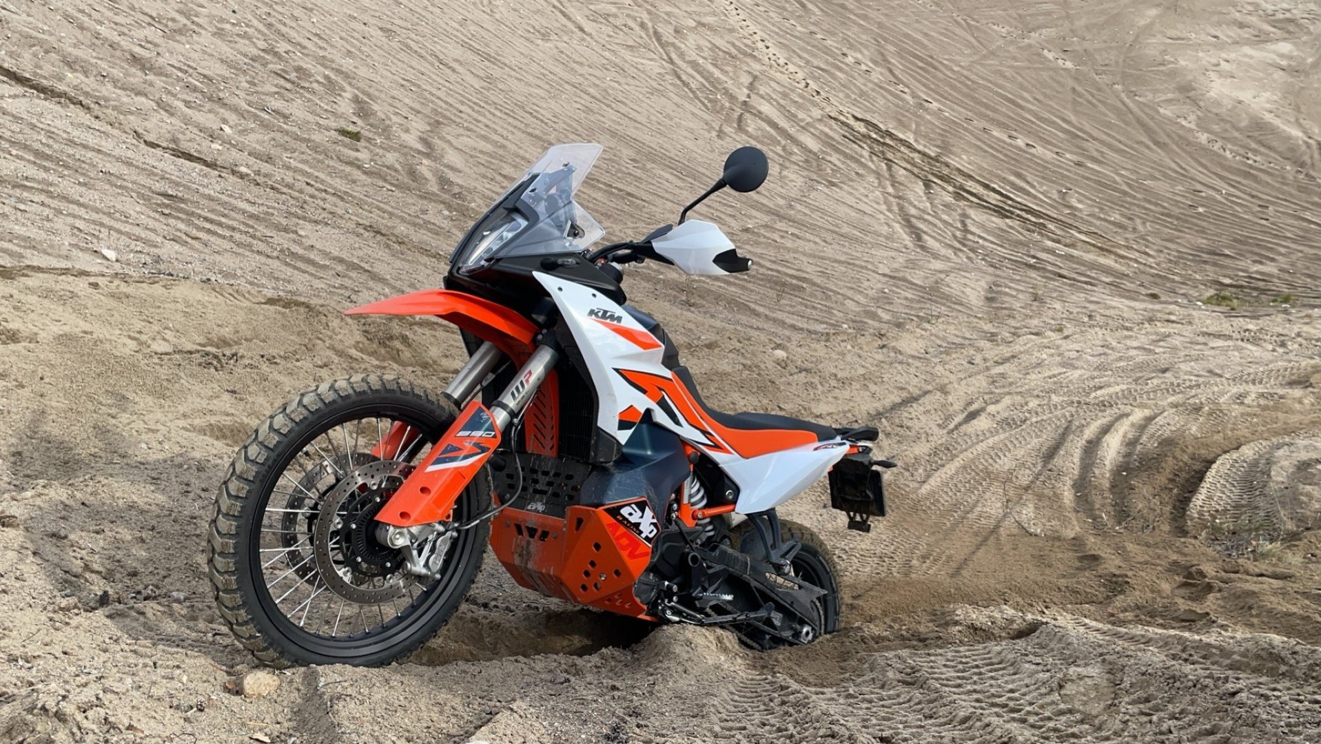 ktm 2.jpg