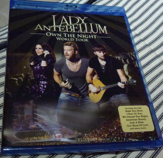 Lady Antebellum (2).JPG