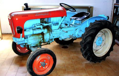 lambo-tractor-241.jpg