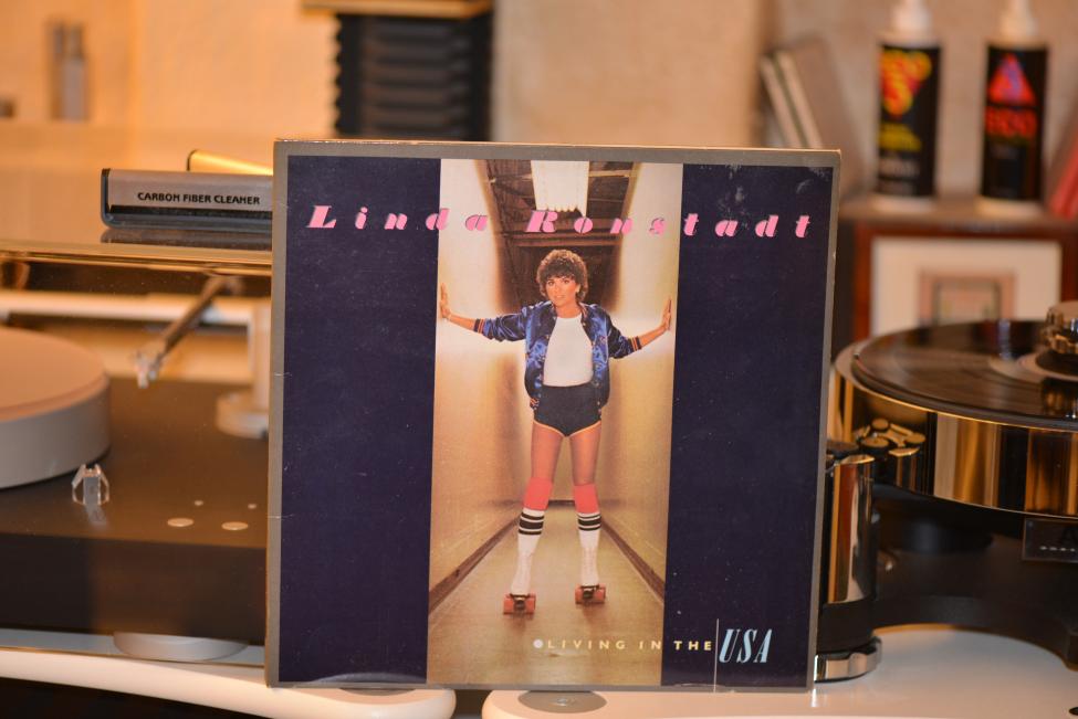 Linda Ronstadt. Living In The USA. 1978 001.jpg