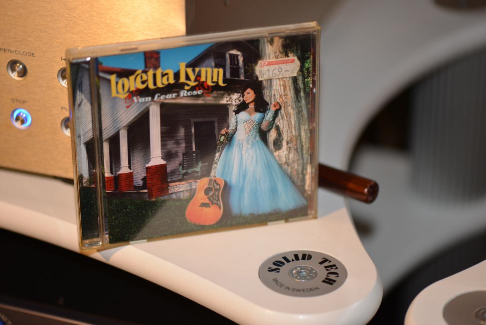 Loretta Lynn 001.jpg