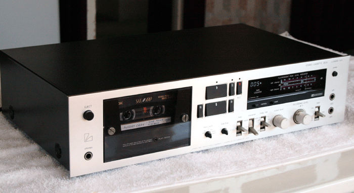 Luxman_K-8_lf_700x381_pixels.gif