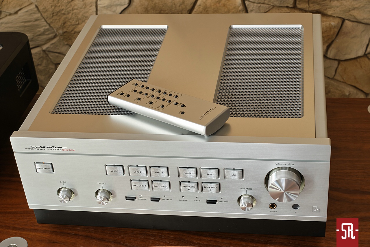 Luxman_L-595ASE_unbx-0019.jpg