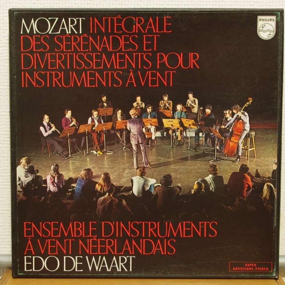 Mozart COMPLETE SERENADES DIVERTIMENTI WIND INSTRUMENTS De Waart.jpg