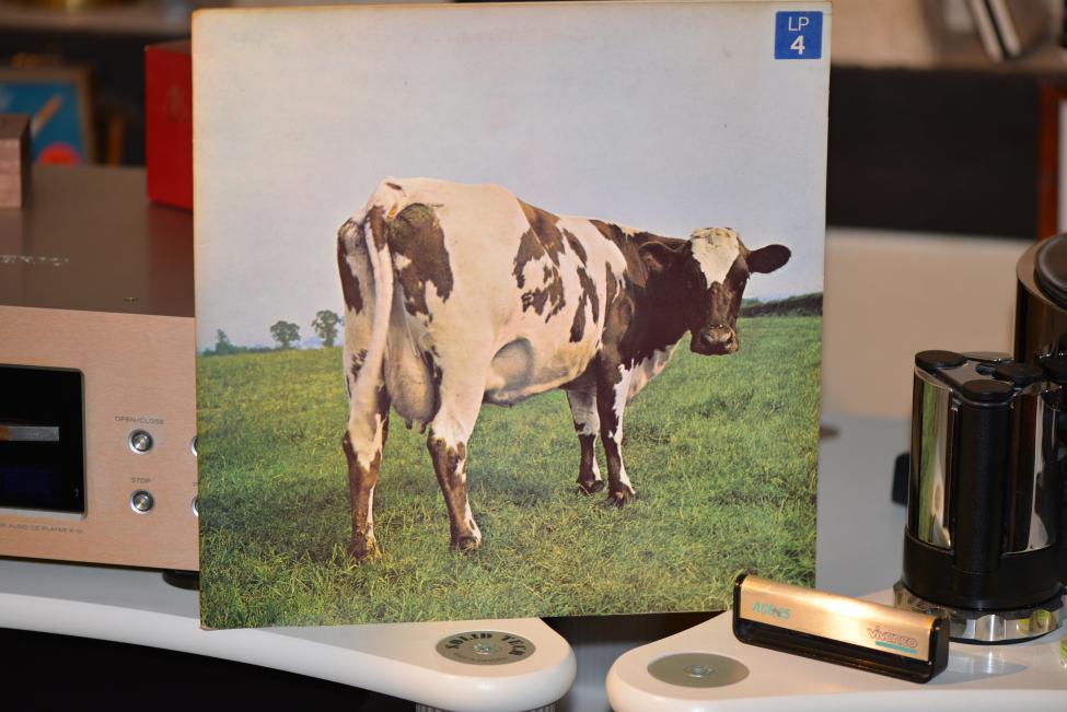 P.Floyd. Atom Heart mother 001.jpg