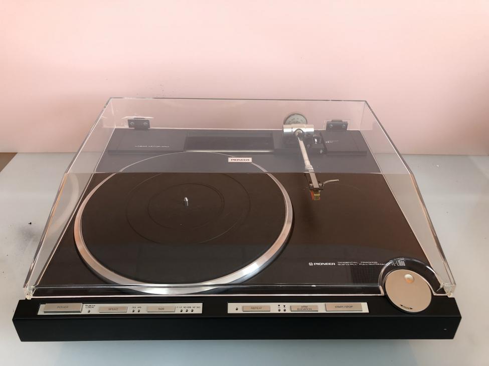 Pioneer PL-L1000.jpg