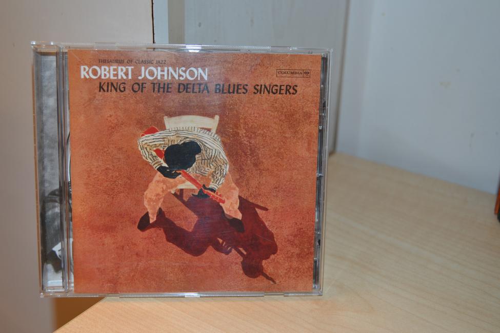 Robert Johnson. King Of The Delta Blues Singers 001.jpg