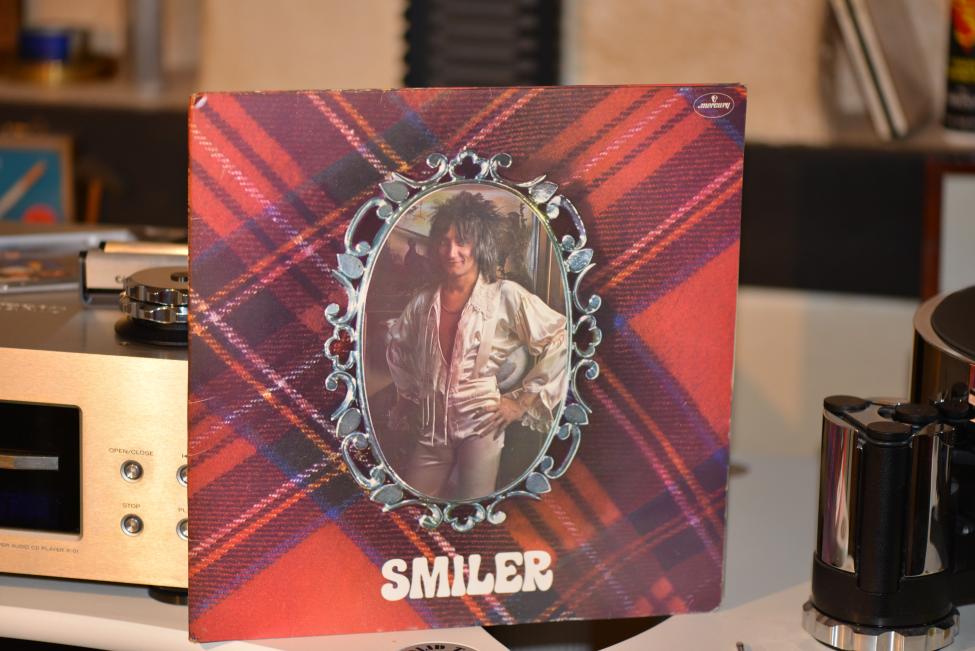 Rod Stewart. Smiler 001.jpg