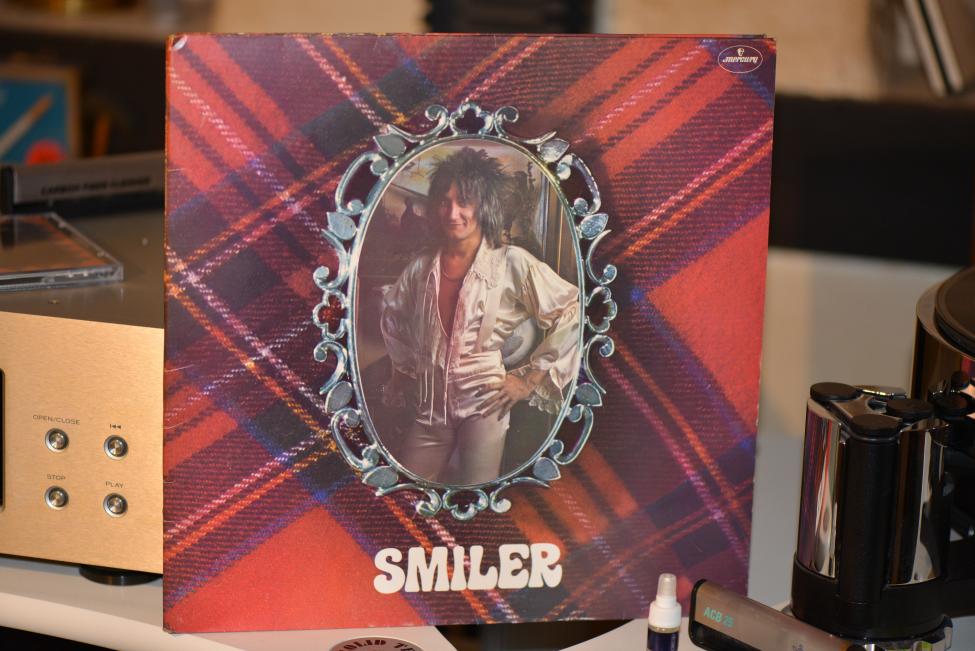 Rod Stewart. Smiler 001.jpg