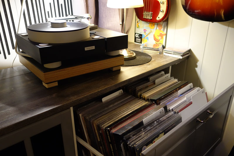 setup_vinyl_storage.jpg