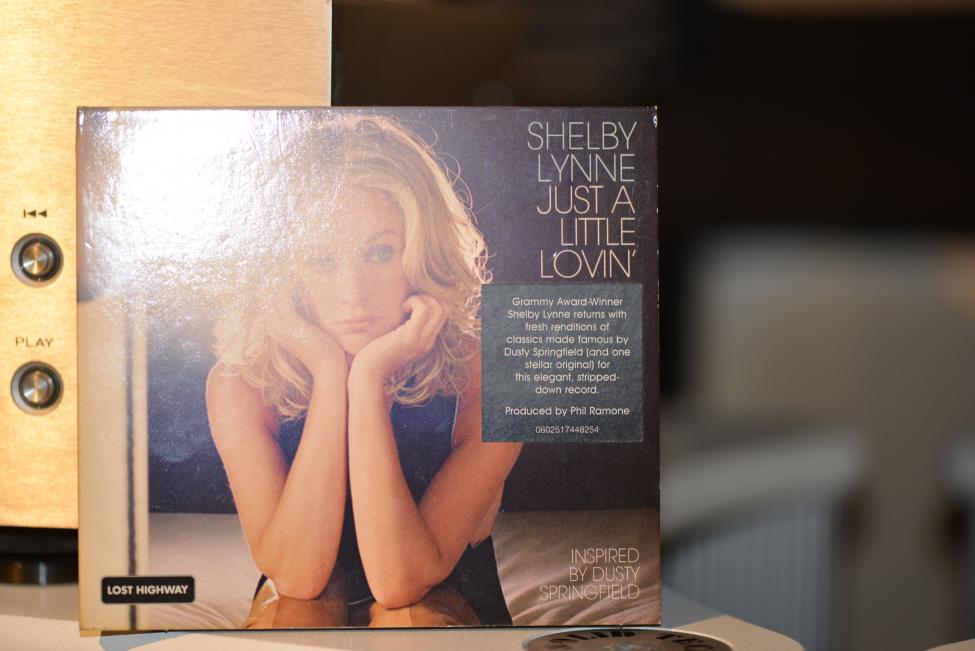 Shelby Lynne. Just A Little Lovin. 2008 001.jpg