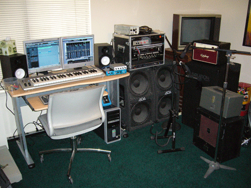 studio-small.gif