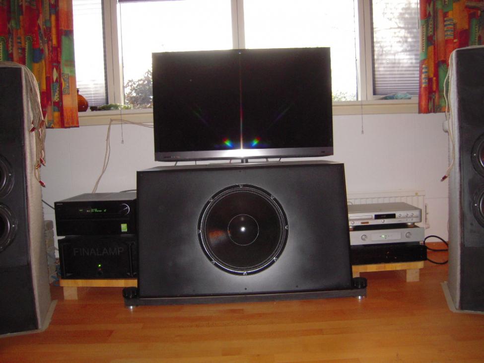 Subwoofer og diffusere 009.jpg