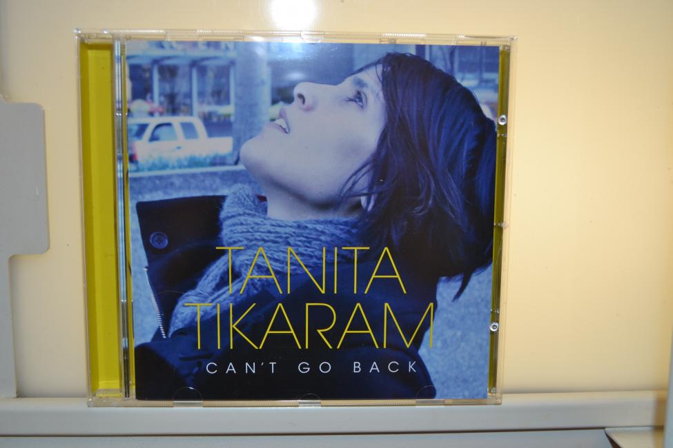 Tanita Tikaram. Can´t Go Back. 2012 001.jpg