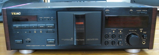 teac_v-7010.jpg