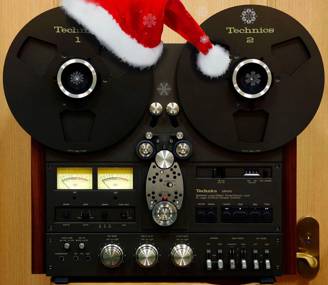 Technics 1500 Christmas Edition.jpg