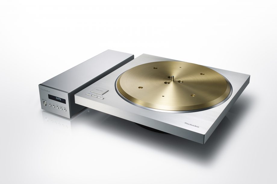 Technics-Direct-Drive-Turntable-SP-10R_angle-920x611.jpg